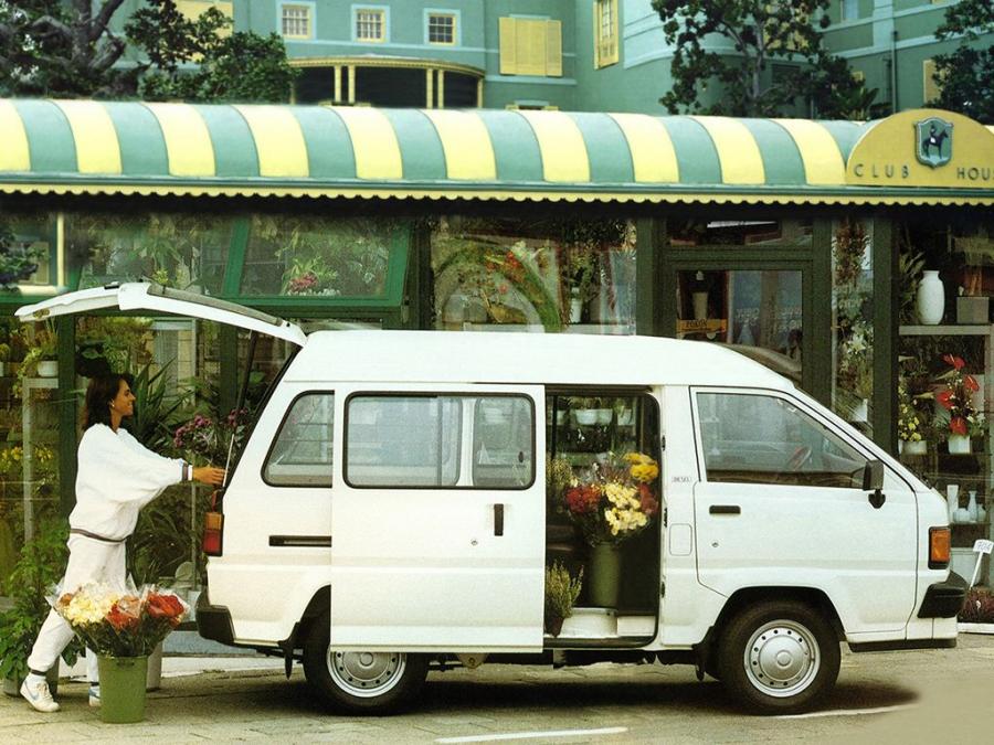  Toyota LiteAce 1985 года  (фото 5 из 5)